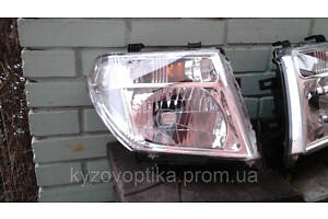 Фара права для Nissan Pathfinder / Navara 2005-2010 (Depo)