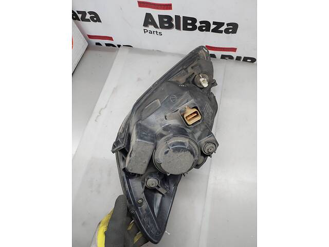 Фара права Hyundai Getz (05-11) (дефект) 92102-1C500 /B85/