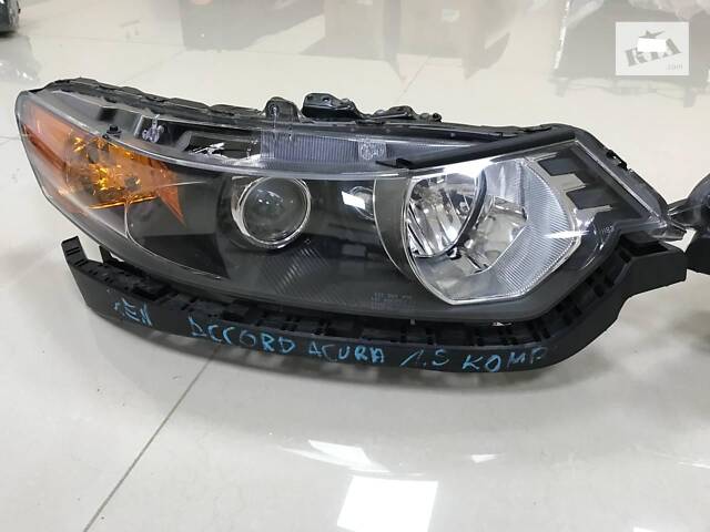 Фара правая комплектная Xenon D2S на Acura TSX 2008-2014 - 33101TL0A02 - HONDA/ACURA - Фото 1
