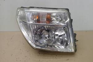 Фара правая перед nissan navara iii d40 pathfinder r51 05-10