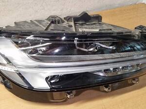 ФАРА ПРАВА VOLVO SV90 S90 V90 MID LED 32228683