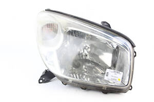 Фара права 03- Toyota RAV-4 II 2000-2005 8110542250