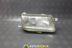 Фара правая Valeo 90341854 на Opel Astra F 1991-1998 год.