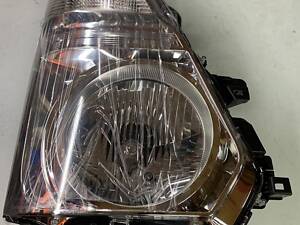 Фара права 921025M000 Hyundai Mighty 15- (921025M100, 921025M101, 921025M600, 921025M601, 921025M001, 921025M200, 921025M300, 921025M301, 921025M400, 921025M500, 921025M501, 921025M700)