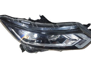 Фара правая линза с электрокорректором 17- 26010HV00A NISSAN Qashqai 14-22