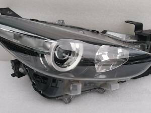 Фара правая Mazda 3 BM 2016-2019г.в. оригинал не LED