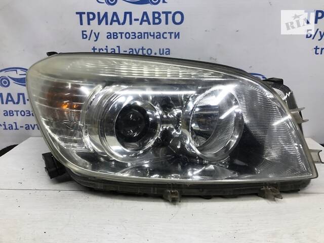 Фара правая Toyota Rav 4 2.2 DIESEL 2ADFTV 2006 (б/у)