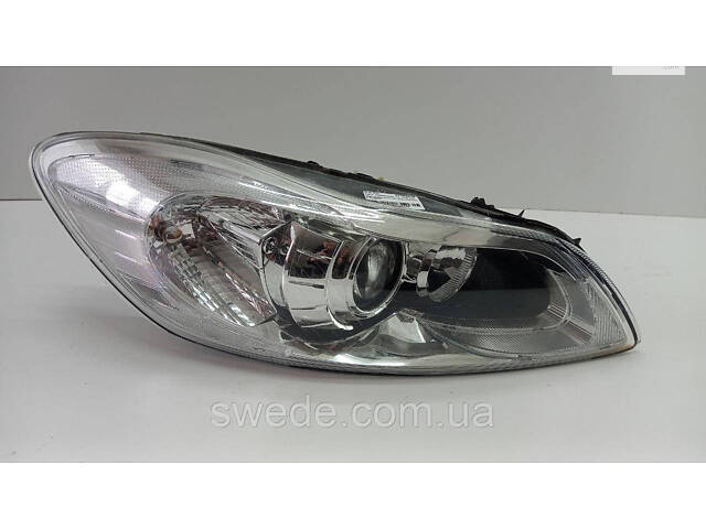 Фара правая Volvo C30 xenon 2010-2012 гг 31299819