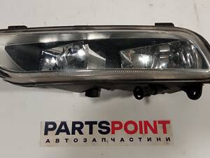 Фара противотуманная левая VW Passat B7 2013