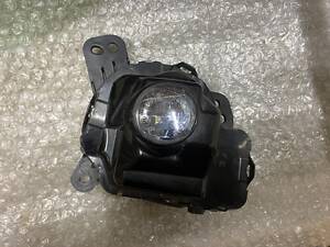 Фара противотуманная правая Mazda CX-5/CX-3, 2015-2017, Led, линза, оригинал, б.у., 114-65070