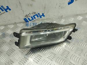 Фара противотуманная левая для Volkswagen Passat B7 б/у