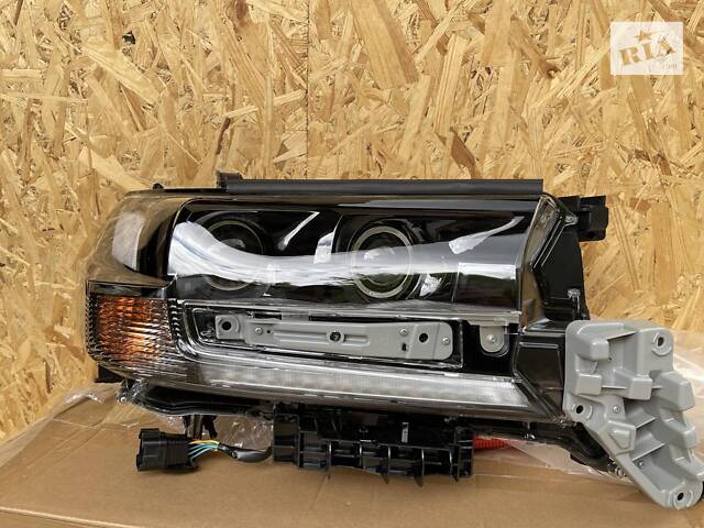 Фары Toyota Land Cruiser 200 2016 2020 LED BLACK - Фото 1