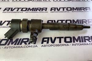 Форсунка паливна Fiat Punto 2 1.9 D 1999-2012 55189276