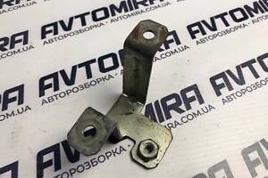 Кронштейн обшивки моторного отсека Fiat Punto 2005-2018 51870504