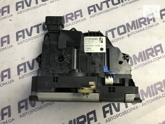 Замок передней правой двери Fiat Punto 2005-2018 51905683