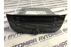 Автомагнитола Fiat Punto 2009-2011 7355014090