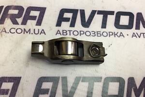 Коромысло клапана, рокер Fiat Stilo 1.9 Multijet 2001-2010 422007510