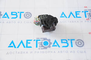 Фишка на блок ECU компьютер двигателя Nissan Pathfinder 13-20 коричневая