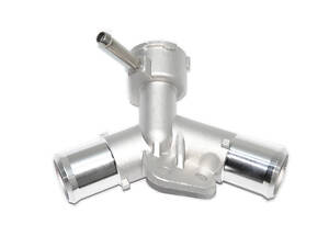 Фланец системы охлаждения алюминиевый (Новый) Toyota Yaris 06-18 Прочие товары (16502-21070, 1650221070)