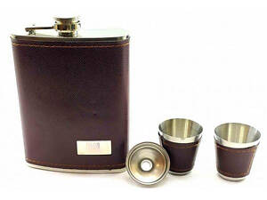 Фляга с рюмками и лейкой в подарочной упаковке (DN32851)