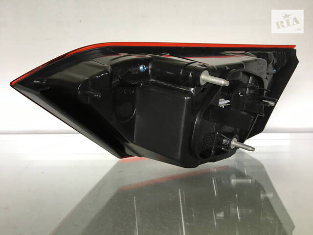 Фонарь LED внутренний Toyota Camry V70 2018-2020 USA левый 81590-06630 - Фото 5