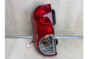 Фонарь наружный Nissan Nv200 09- M20XUS 2.0 MR20DE 13 лев.