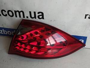 Фонарь правый в крыло Porsche Cayenne 2011-2014 7P5945096G