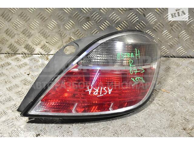 Фонарь правый хетчбек 07- Opel Astra (H) 2004-2010 13222325 31743