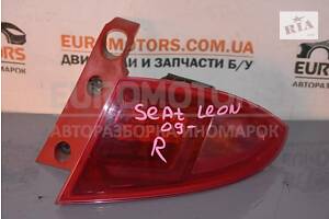 Фонарь правый наружный 09- Seat Leon 2006-2013 1P0945096J 71132