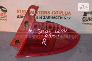 Фонарь правый наружный 09- Seat Leon 2006-2013 1P0945096J 71132