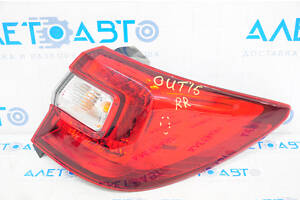 Ліхтар зовнішній крило правий Subaru Outback 15-19 тріщина на склі