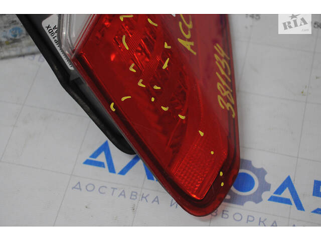 Фонарь внутренний крышка багажника правый Honda Accord 13-15 царапины, отломан фрагмент корпуса - Фото 7