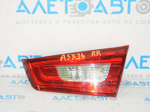 Ліхтар внутрішній кришка багажника правий Mitsubishi Outlander Sport ASX 10-19