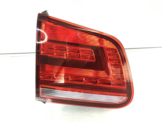 Фонарь внутренний крышка Led багажника правый VW Tiguan 12-17 5N0945094J, 5N0945094K - Фото 1