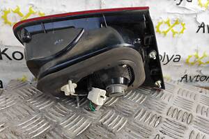 Фонарь задний правый крышки багажника Hyundai Santa Fe 2010-2012 (92406-2B520)