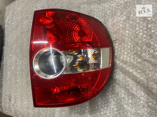 Фонарь задний правый Volkswagen Fox, 2006-2010, оригинал, б.у., 5Z0945112, 5Z0945096A - Фото 3