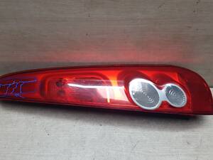 Фонарь задний (стоп) правый Ford Fiesta MK6 2005-2008p. хэтчбек 5дв.