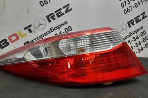 Фонарь задний наружный левый Toyota Camry XV55 14-17 8156006640