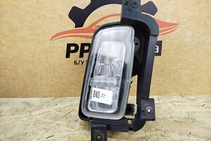 Ford B-Max 2012-2017 Фара противотуманная правая AV11-15K201-AA крепление кронштейн AV11-15266-AB