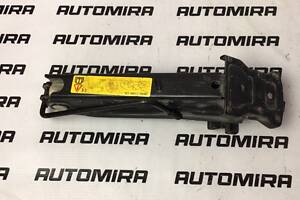 Домкрат Ford Focus 1 1998-2005 98AB17080CB