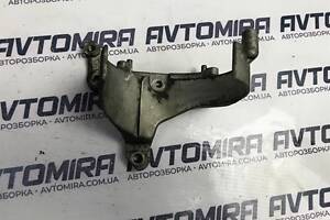 Кронштейн топливного фильтра Ford Focus 2 1.6TDCi 2005-2010 1448137