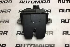 Замок крышки багажника Ford Focus 2 1570448