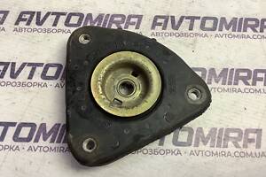 Опора переднего амортизатора Ford Focus 2 2005-1377471