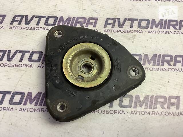 Опора переднього амортизатора Ford Focus 2 2005- 3M513K155