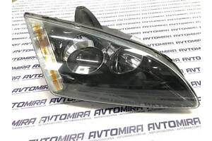 Фара передняя правая Ford Focus 2 2005-2008 4M5113W029SD