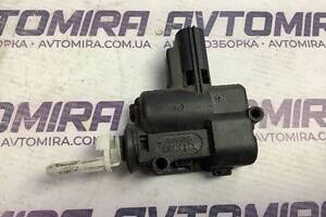 Активатор лючка топливного бака Ford Focus 2 2005-2010 1523020