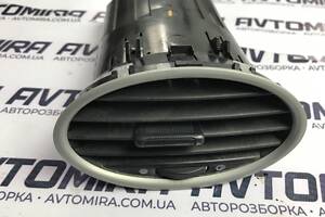 Дефлектор воздушный Ford Focus 2 2005-2010 4M51A014L21BC