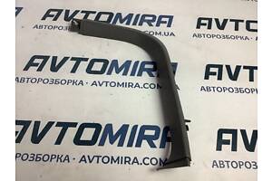 Накладка кришки багажника ліва Ford Focus 2 2005-2010 4M51N42907A