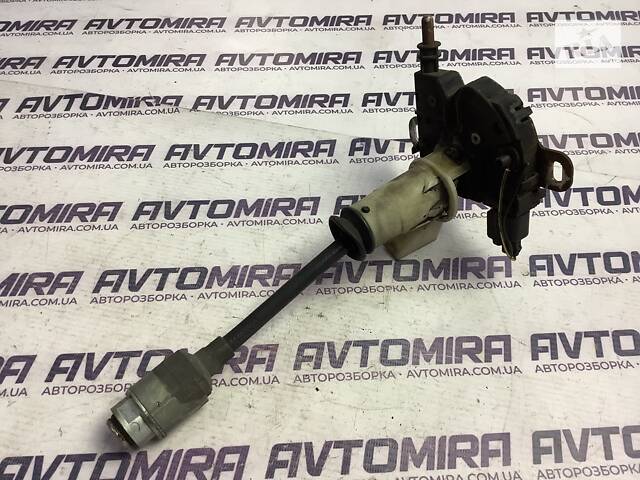 Замок капота Ford Focus 2 2005-2011 4895285