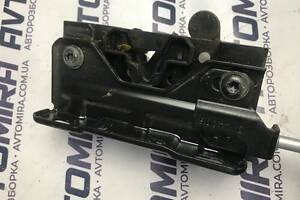 Замок багажника левый Ford Focus Cabriolet 2006-2010 1544594